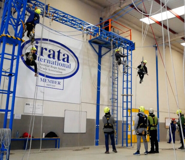 Formación para diferentes tipos de trabajos verticales