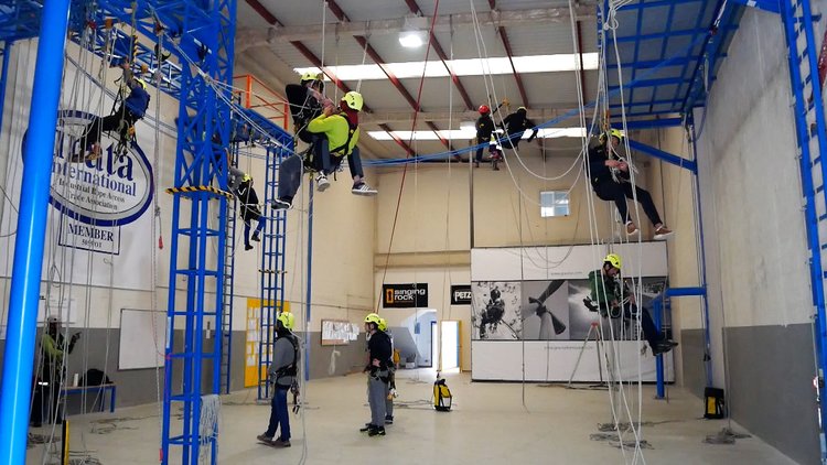 Técnicas utilizadas en los trabajos verticales o trabajos en altura